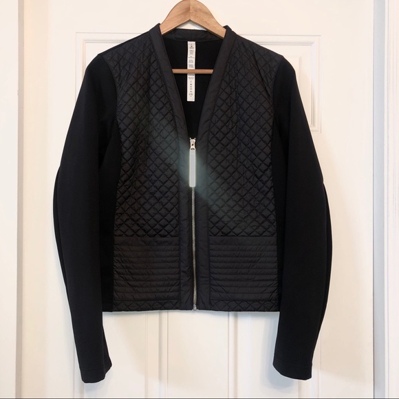SOLD! Lululemon Long Sleeve Black Quilted Jacket - Picture 3 of 8